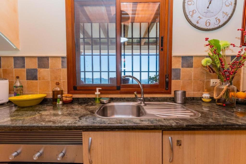 Preciosa Casa Rural A Un Paso Del Centro Villa มาลากา ภายนอก รูปภาพ